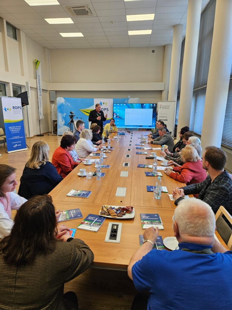 Spotkanie Wojewódzkiej Społecznej Rady ds. Osób Niepełnosprawnych oraz Lubuskiej Rady Seniorów