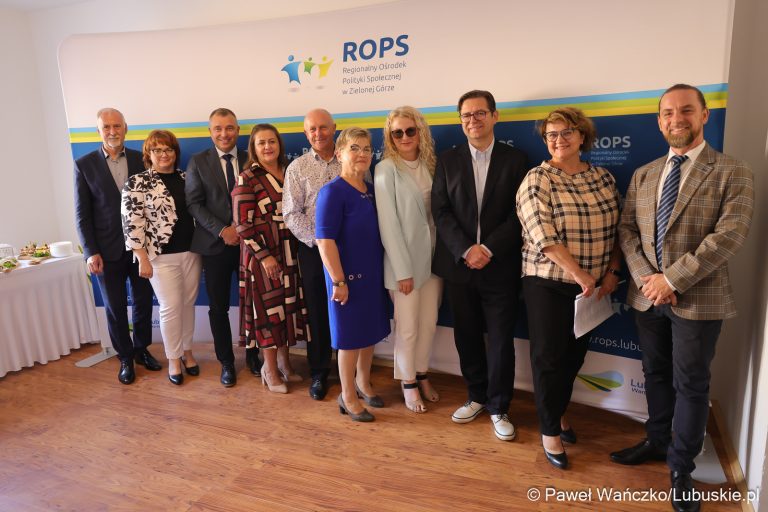 Inauguracja innowacyjnego projektu pn. „W partnerstwie raźniej – rozwój usług społecznych”