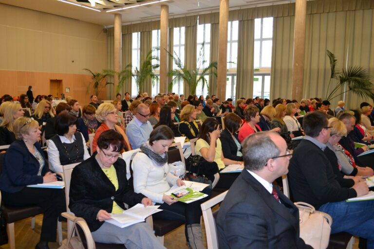 KONFERENCJA pt. „Wielowymiarowy obraz adopcji w drodze do rodzicielstwa”