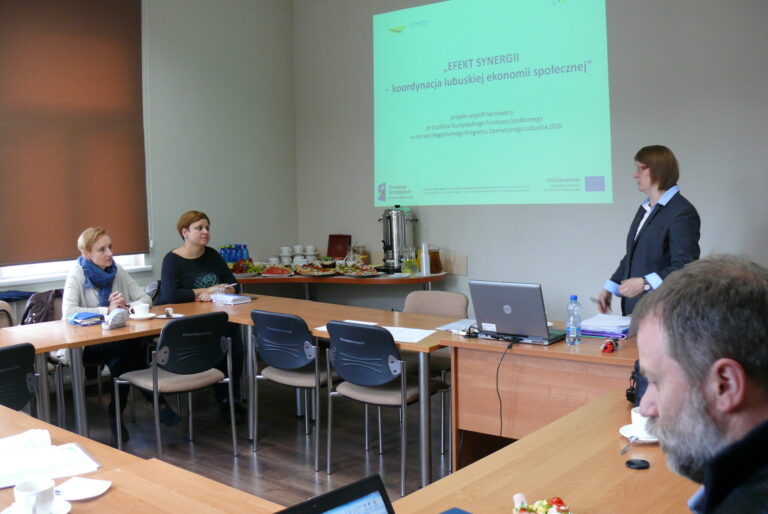 Pierwsze spotkanie grupy roboczej ds. współpracy z pes-ami w zakresie reintegracji społeczno-zawodowej – za nami.