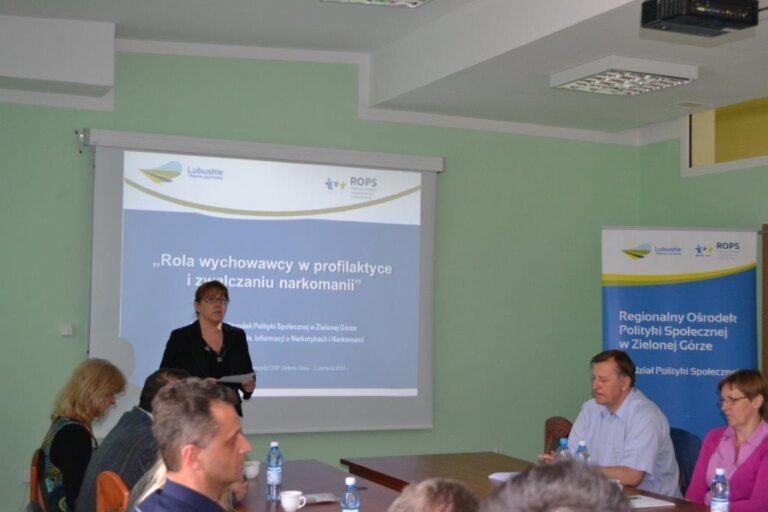 Spotkanie pn. „Rola wychowawcy w profilaktyce i zwalczaniu narkomanii” z pracownikami OHP województwa lubuskiego