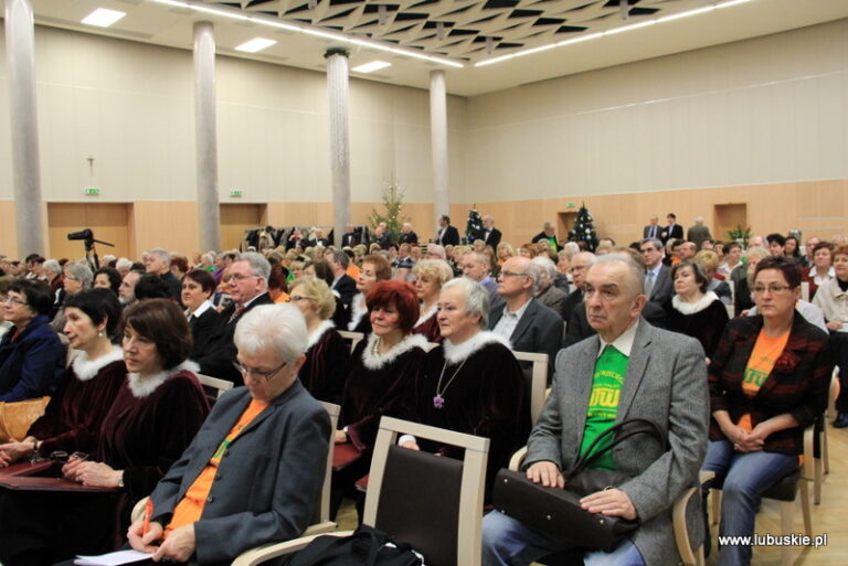 „Uniwersytet – to brzmi dumnie.” Sobotnia uroczystość Uniwersytetów Trzeciego Wieku w lubuskiem