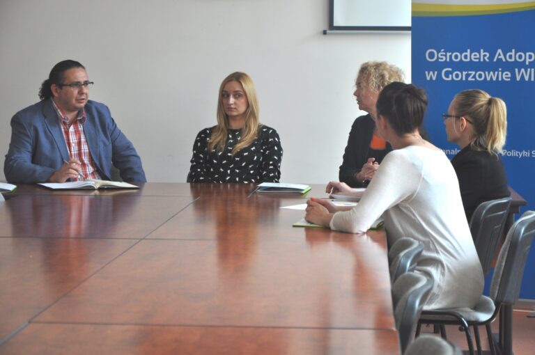 Zakończył się cykl wykładów dla osób zainteresowanych adopcją